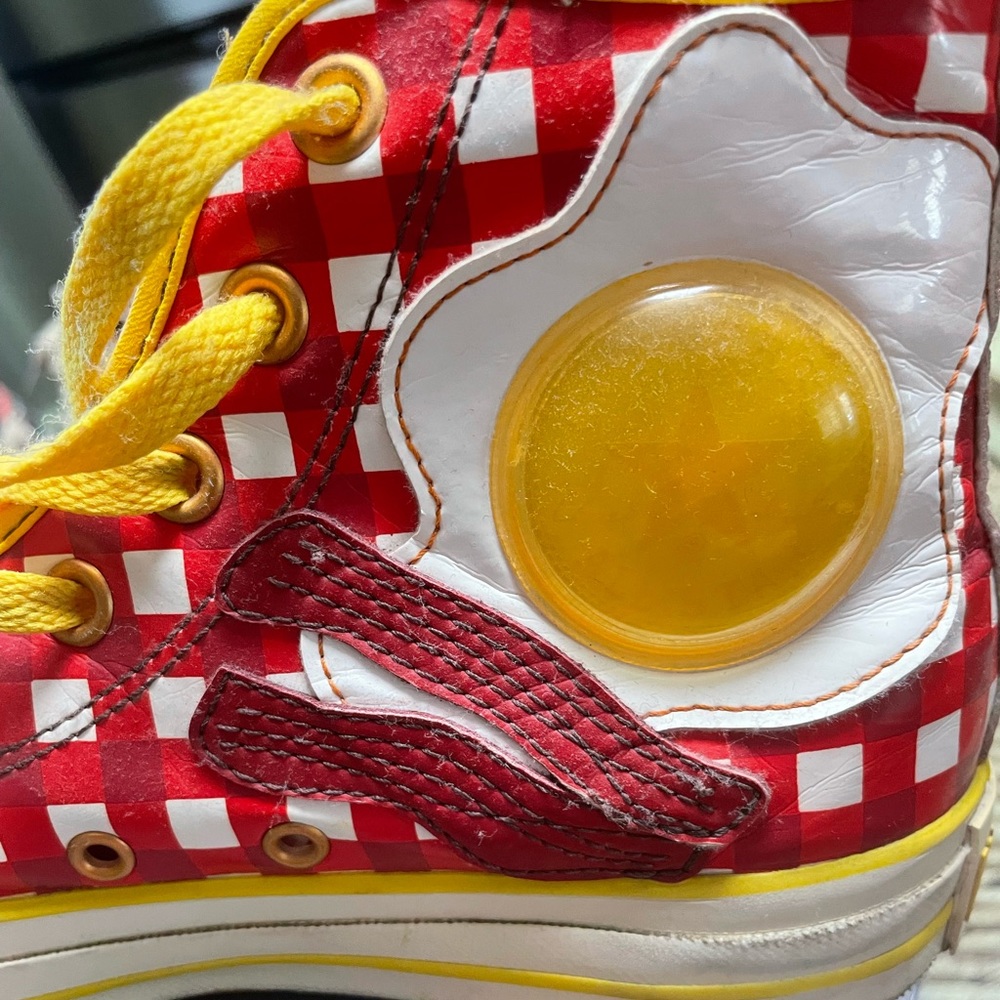 Vintage Converse Chuck Taylor Hit Top Breakfast Bacon and Eggs. M5 W7 fits 7.5 8